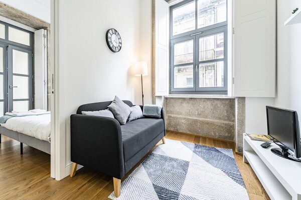 Knus appartement in hartje Porto, vlakbij metro en Douro - thumbnail 2
