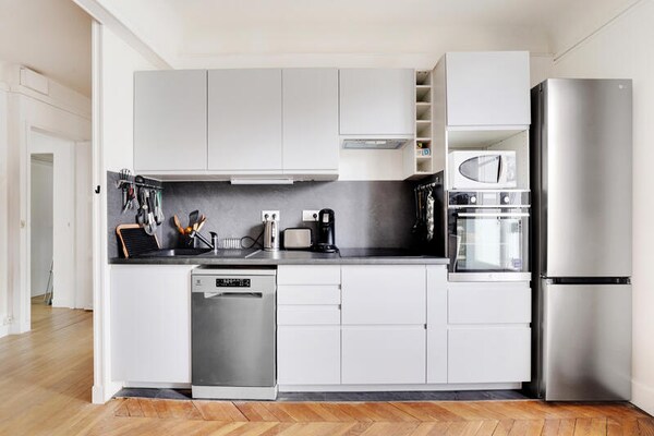 Parijs appartement 120m² met Eiffeltorenzicht in Saint-Germain-des-Prés - thumbnail 1