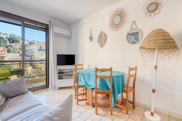 Knus appartement in Le Lavandou met airco, op 200 meter van het strand - thumbnail 3