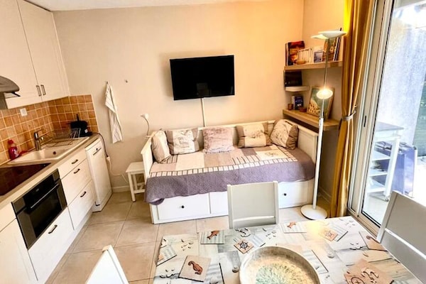 Appartement met privétuin op loopafstand van strand Cavalière - thumbnail 1