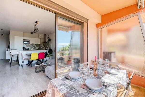 Le Diamant du Soleil: Nieuw appartement met zeezicht in centrum Le Lavandou - thumbnail 5