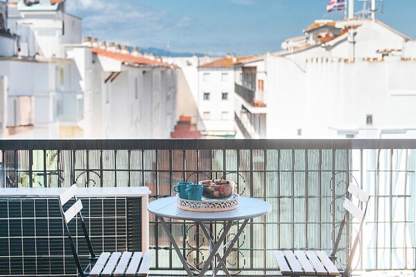 Knus appartement in Empuriabrava, op loopafstand van het strand - thumbnail 2
