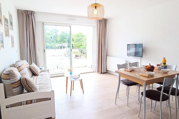 Licht appartement met balkon en zwembad in Les Sables d'Olonne - thumbnail 4