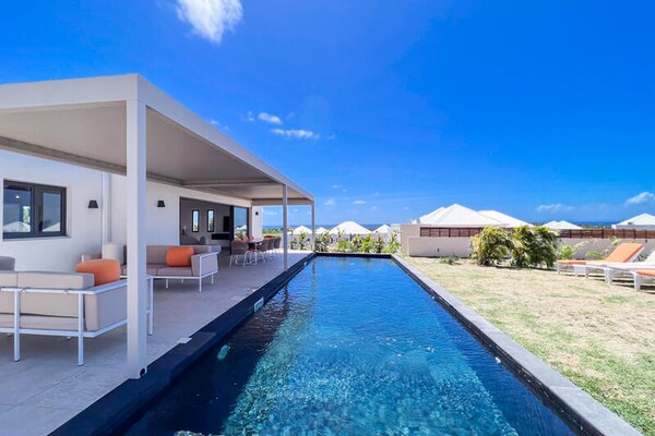 Luxe villa met privézwembad en zeezicht in Saint-François - thumbnail 4