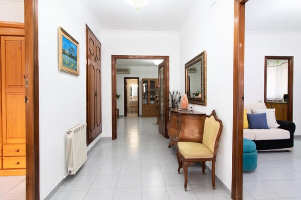 Licht appartement op 5 minuten van strand Puerto de Sagunto - thumbnail 2