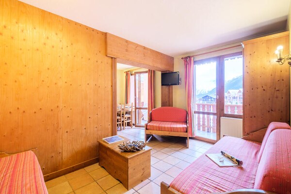 Zonnig 10-persoons appartement direct aan de piste in Val Cenis - thumbnail 4