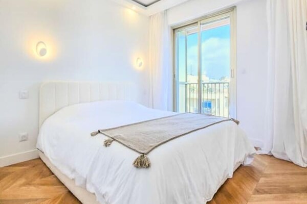 Appartement 4 pers. met zeezicht en terras in Juan-les-Pins, 200m van strand - thumbnail 2
