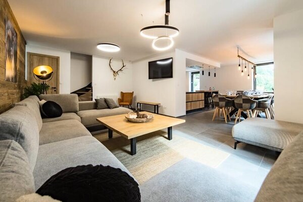 Ruim triplex chalet voor 15 personen in Orelle, vlakbij de kabelbaan Val Thorens - thumbnail 1