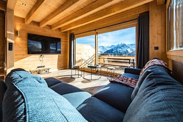 PEAK Lodge West: 14-persoons chalet met sauna en Alpenpanorama in La Toussuire - thumbnail 1