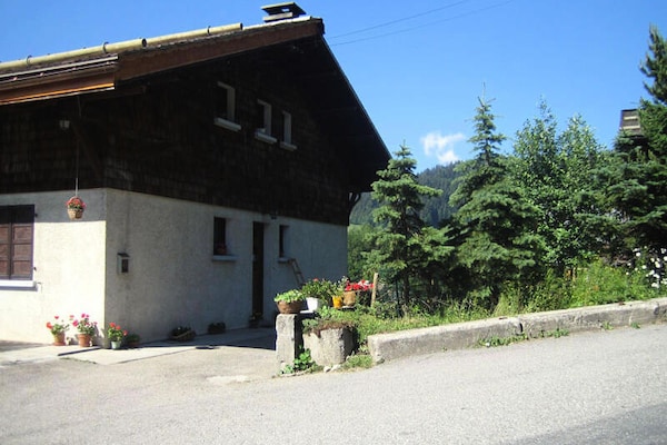 Chalet Saint Olivier: Ruim chalet voor 12 personen met uitzicht op de Aravisvallei - thumbnail 2