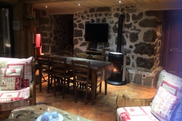 Authentiek Alpenappartement met sauna, 300m van dorpshart Grand-Bornand - thumbnail 3