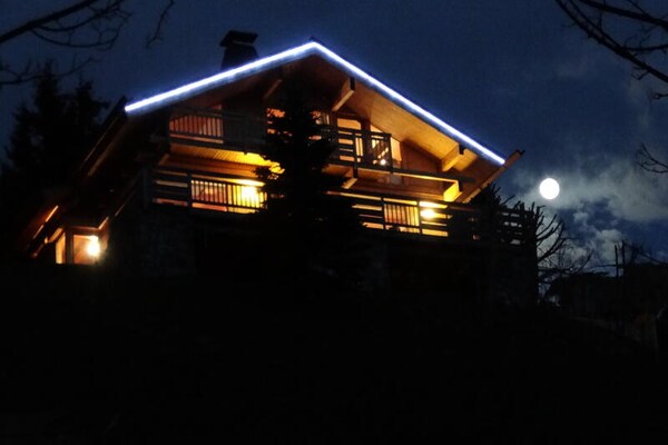 Chalet D'Anne: Luxe 11-persoons appartement in Le Grand-Bornand met sauna en jacuzzi - thumbnail 1