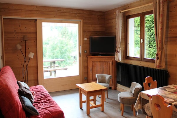 Ruim chaletappartement in Le Grand Bornand voor 9 personen met bergzicht - thumbnail 1