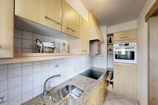 Authentiek Alpenappartement op 100m van de piste in Le Grand Bornand - thumbnail 2