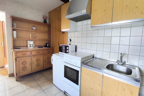 Knus appartement met balkon en bergzicht nabij skipistes Le Grand Bornand - thumbnail 2