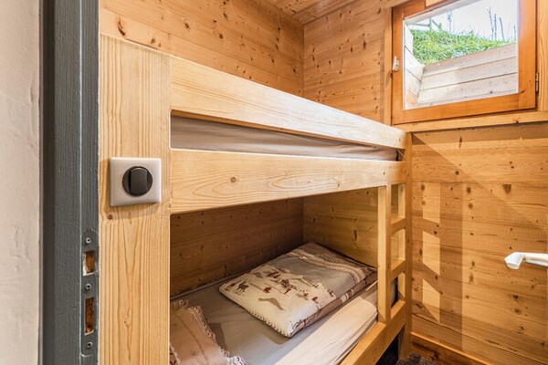 Knusse studio met zuidbalkon, 500m van de pistes in Le Grand Bornand - thumbnail 4