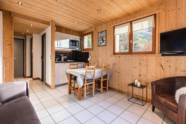 Knusse studio met zuidbalkon, 500m van de pistes in Le Grand Bornand - thumbnail 5