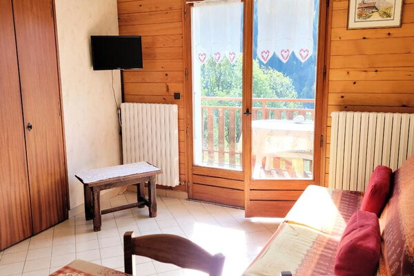 Knus appartement in Grand-Bornand met terras en bergzicht - thumbnail 2