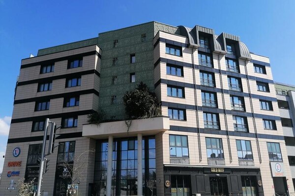 Ruim appartement voor 6 in Rouen – vlakbij centrum & met wellness - thumbnail 2