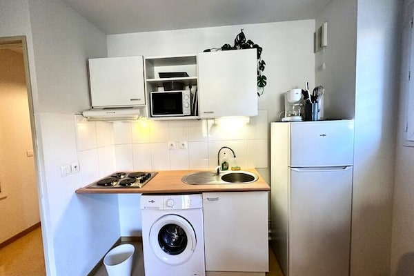 Rustiek appartement voor 4 in Avène, vlakbij de thermen en natuurpark - thumbnail 3