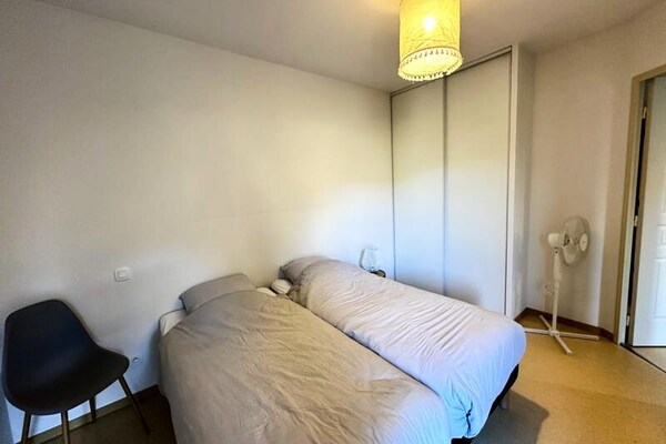 Rustiek appartement voor 4 in Avène, vlakbij de thermen en natuurpark - thumbnail 6