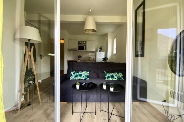 Appartement met terras op 10 min van Thermen van Avène, zwembad - thumbnail 1