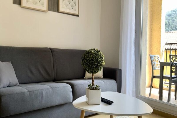 Rustiek appartement voor 5 bij de Thermen van Avène, met zwembad en terras - thumbnail 2