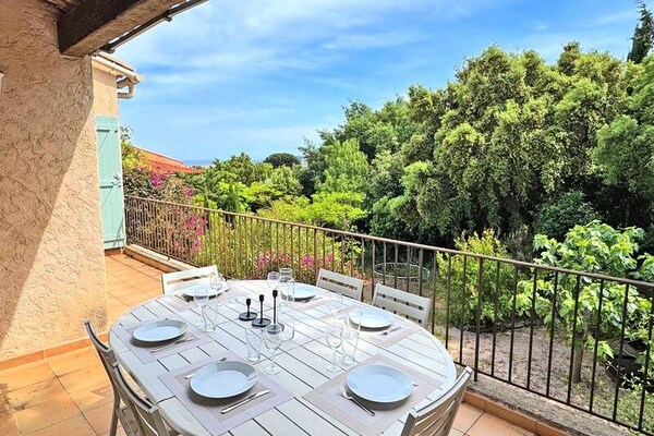 Luxe appartement met zeezicht, tuin en airco nabij strand Sainte-Maxime - thumbnail 4