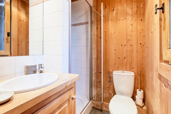 Ruim chalet voor 12 personen met panoramisch uitzicht op de Mont Blanc in Saint-Gervais-les-Bains - thumbnail 5