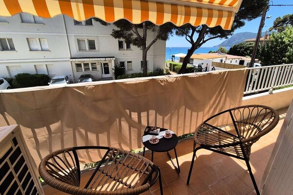 Modern appartement op 100 meter van het strand in Sablettes - thumbnail 1