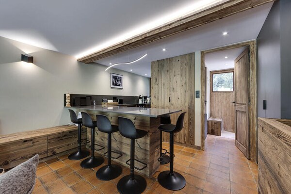 Authentiek 3-slaapkamer appartement in autovrije wijk Rogoney, Val d'Isère - thumbnail 5