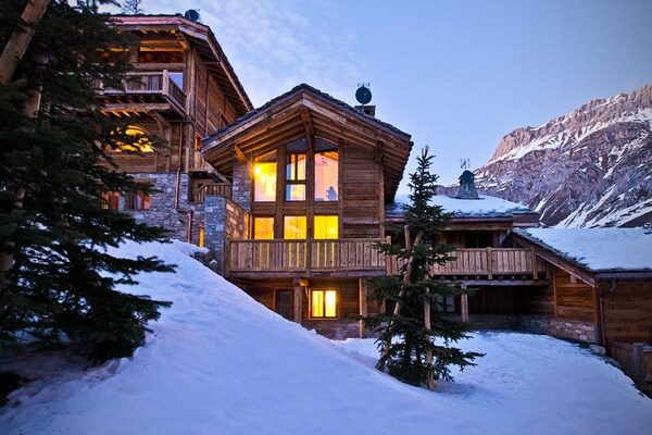 Chalet Genepy: Luxe 12-persoons appartement met zwembad en hamam in Val d'Isère - thumbnail 1