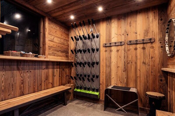 Chalet Genepy: Luxe 12-persoons appartement met zwembad en hamam in Val d'Isère - thumbnail 3