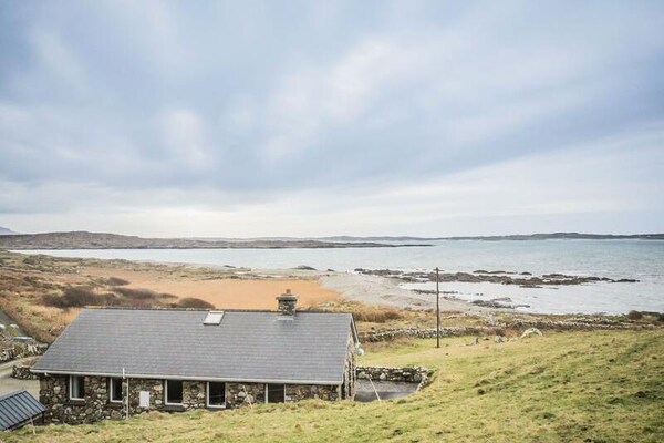 Ruim vakantiehuis voor 6 personen bij Clifden, Connemara - thumbnail 1