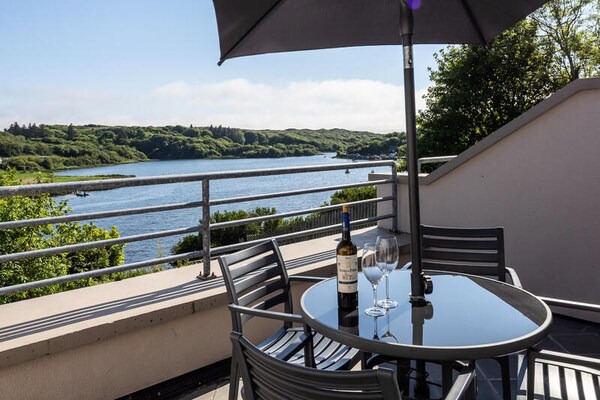 Appartement met uitzicht op Clifden Bay – 2 slaapkamers, nabij Connemara - thumbnail 1