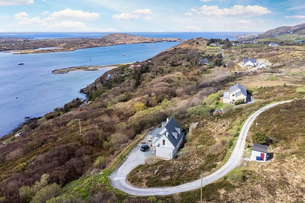 Ruim appartement in Clifden met panoramisch uitzicht op zee en Connemara - thumbnail 2