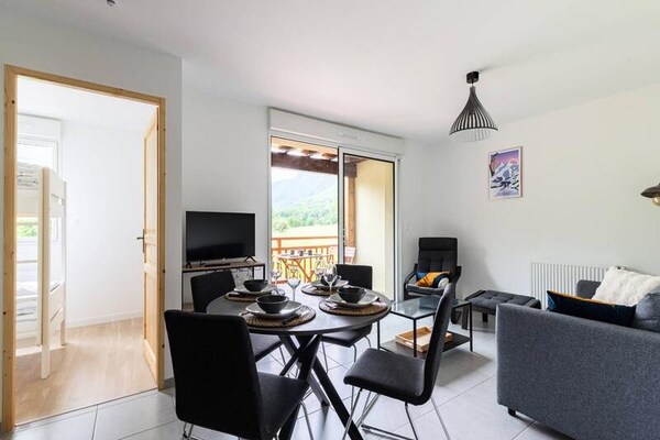 Modern appartement op 50m van het meer van Loudenvielle met terras - thumbnail 2
