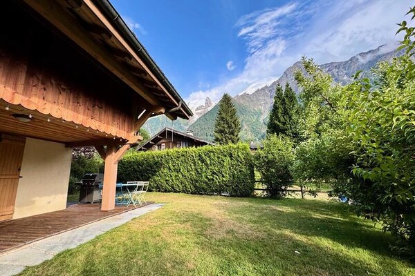 Ruim 8-persoons appartement met tuin en uitzicht op de Mont Blanc - thumbnail 4