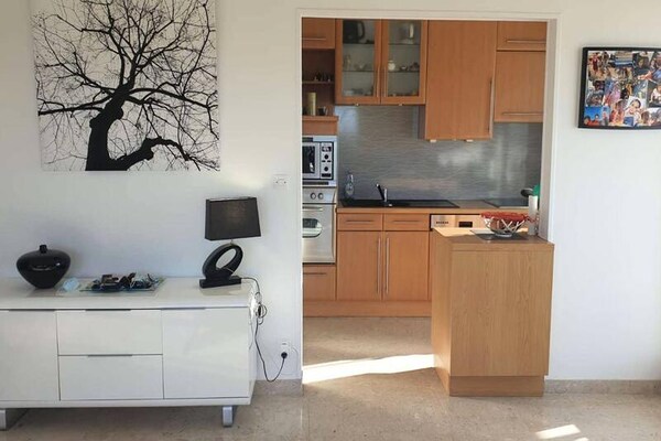 Zonnig appartement op 7e etage met panoramisch uitzicht en zwembad in La Grande-Motte - thumbnail 5