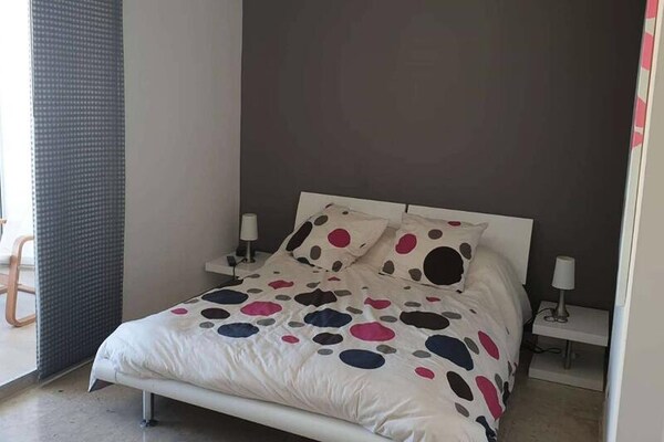 Zonnig appartement op 7e etage met panoramisch uitzicht en zwembad in La Grande-Motte - thumbnail 6