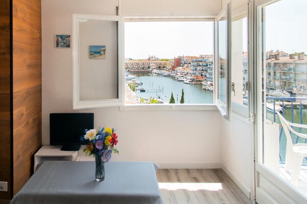 Kanaalzicht appartement in Empuriabrava – 4 personen, 40 m² - thumbnail 1