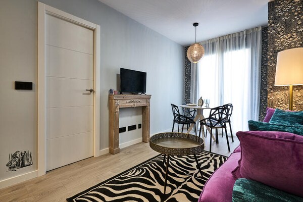 Modern appartement in hartje Málaga, vlakbij strand en bezienswaardigheden - thumbnail 3