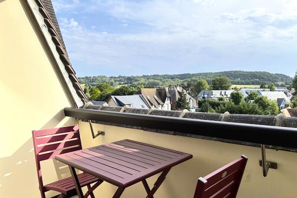 Elegant appartement met panoramisch uitzicht op zee en platteland bij Deauville - thumbnail 4