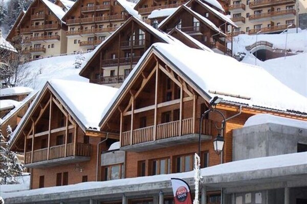 Ruim appartement voor 8 in Valloire, vlakbij de gondellift - thumbnail 1