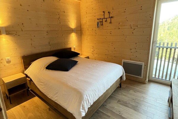 Appartement 12 pers. aan de piste met terras en panoramisch bergzicht - thumbnail 5