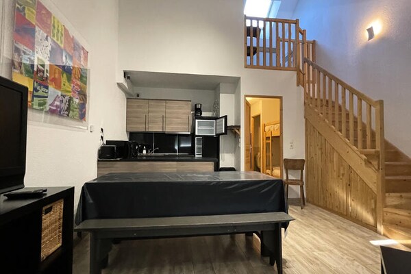 Zonnig duplex appartement op de piste in Le Lioran voor 8 personen - thumbnail 1
