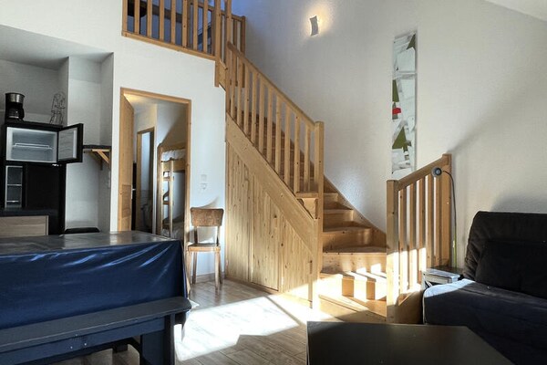 Zonnig duplex appartement op de piste in Le Lioran voor 8 personen - thumbnail 4