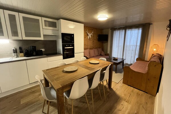 Ruim appartement op 100m van pistes Le Lioran met zuidterras en bergzicht - thumbnail 6