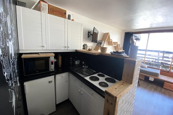 Knusse studio voor 4 personen in Le Lioran, direct aan de piste - thumbnail 3