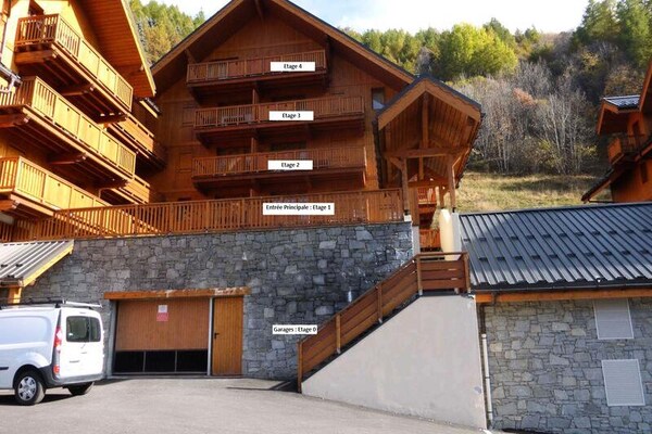 Alpenappartement met balkon, uitzicht en zwembad in Valloire - thumbnail 3
